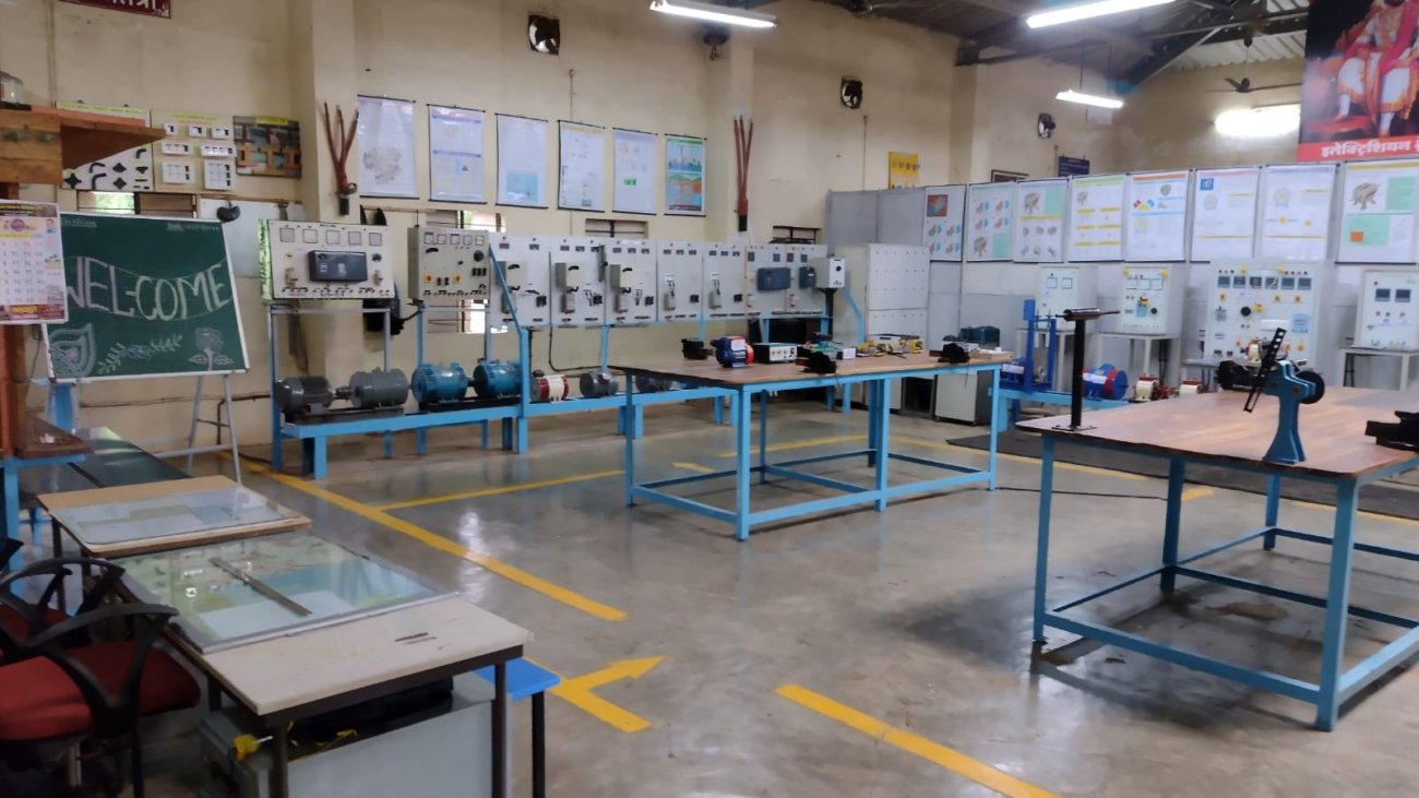 Advanced Electrician Lab Developed By BS6 Auto India (15)